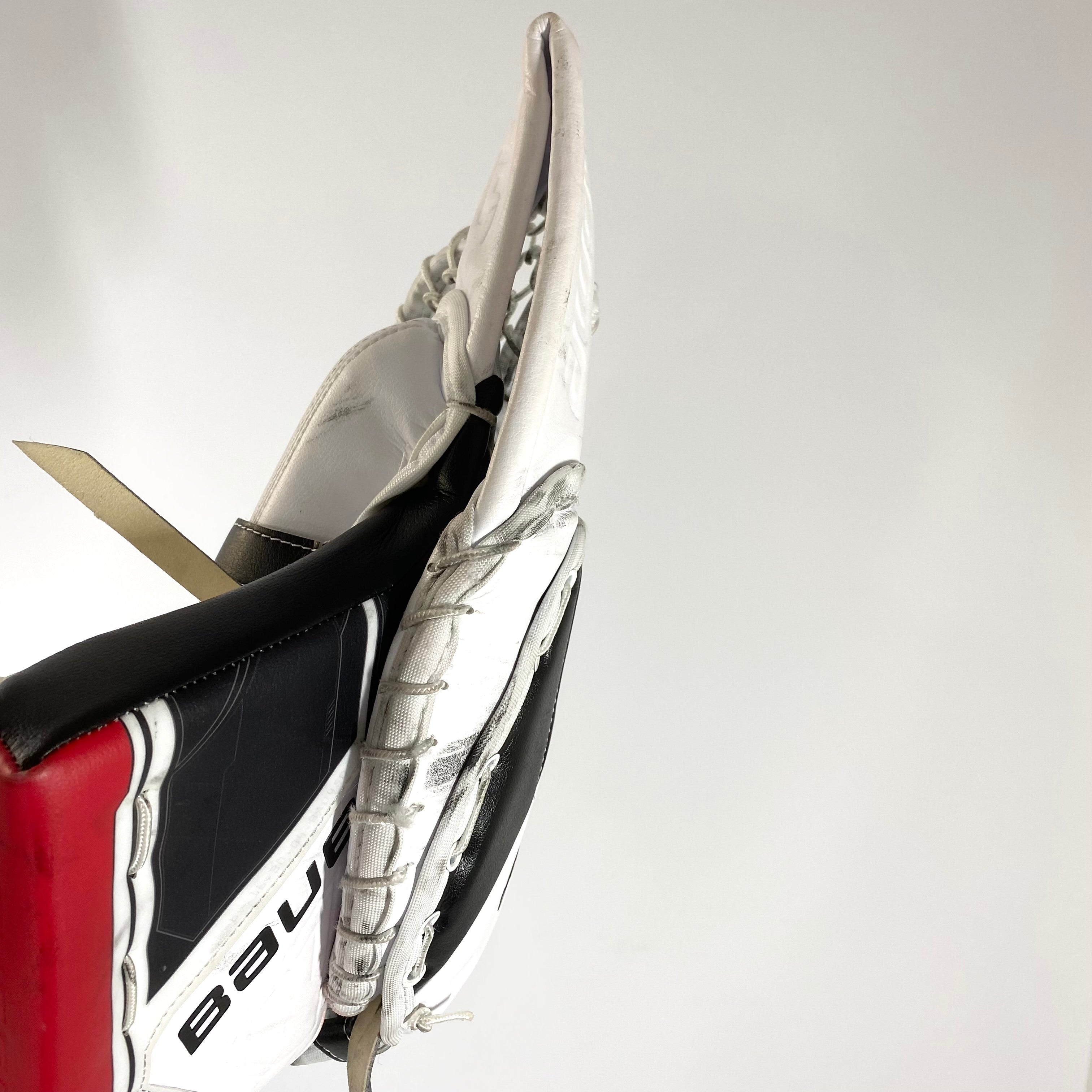 Bauer Supreme Mach - Gant de gardien Pro Stock d'occasion - (Blanc/Rouge/Noir)